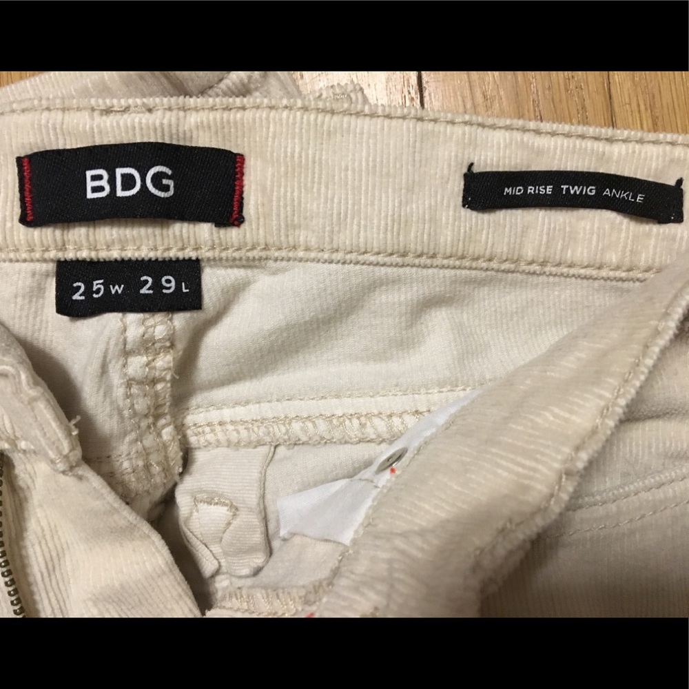 BDG - Picture 4 of 4